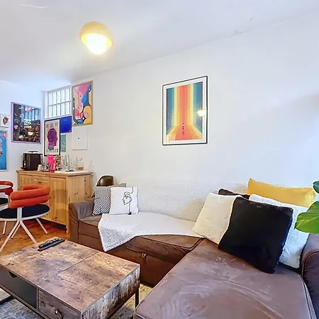 Charming 2p Between Nation & Pere-lachaise Appartement Parijs